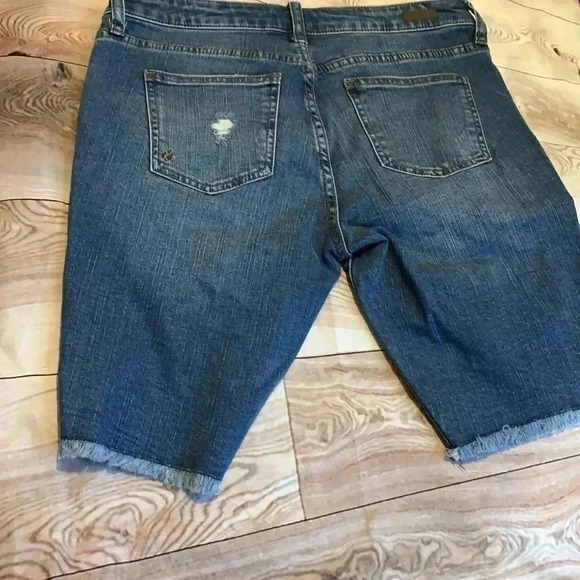 Kut from the Kloth Sophie Bermuda denim shorts - Picture 2 of 5